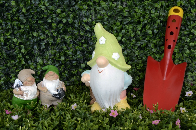 sasu-AIGUINES-min_garden-gnome-1404358